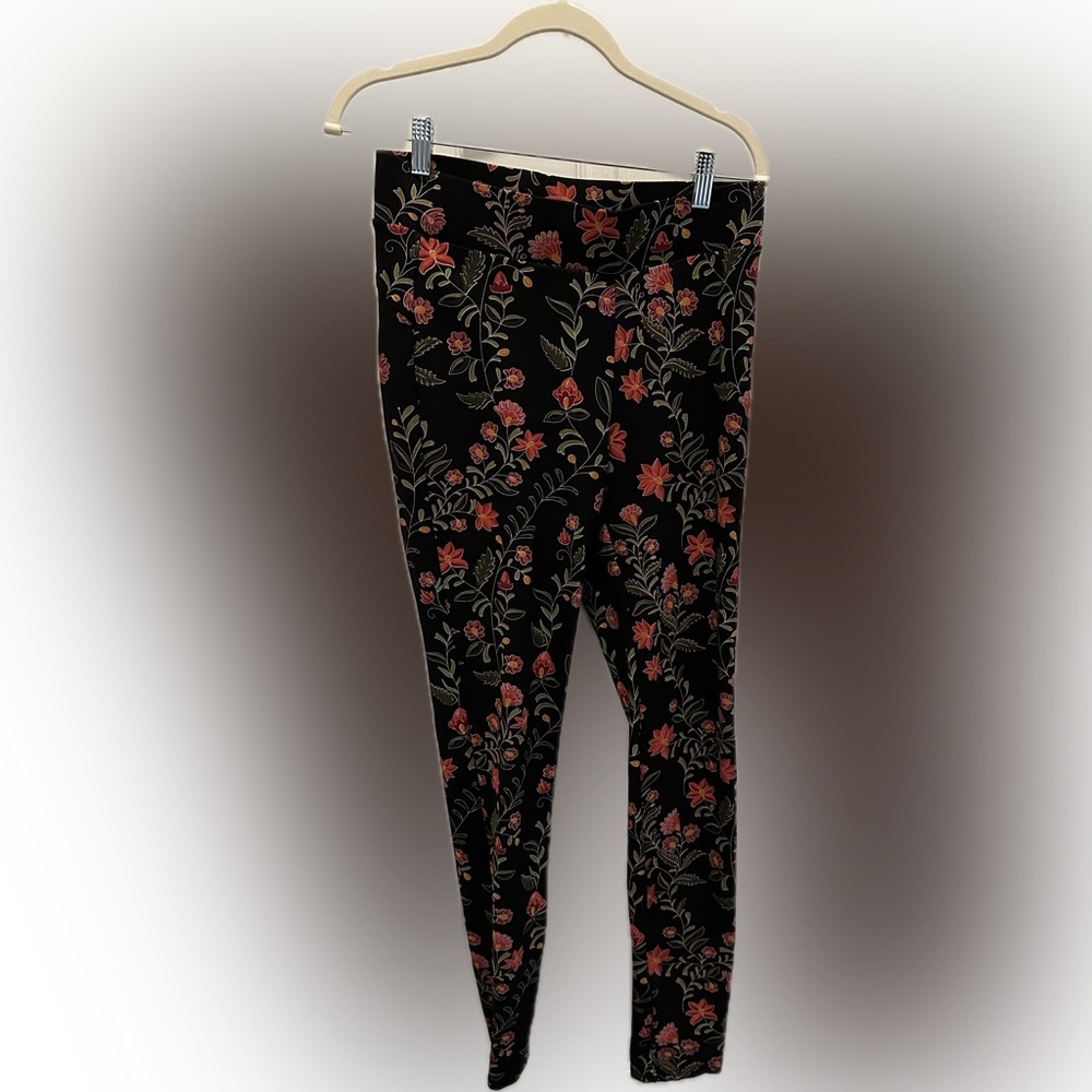 Lark + Grey women’s pants medium.